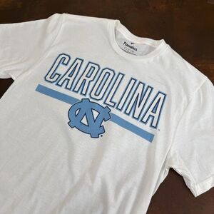 UNC University of North Carolina White t-shirt small Fanatics sportswear NC Blue